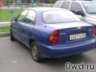 Битый автомобиль Chevrolet Lanos